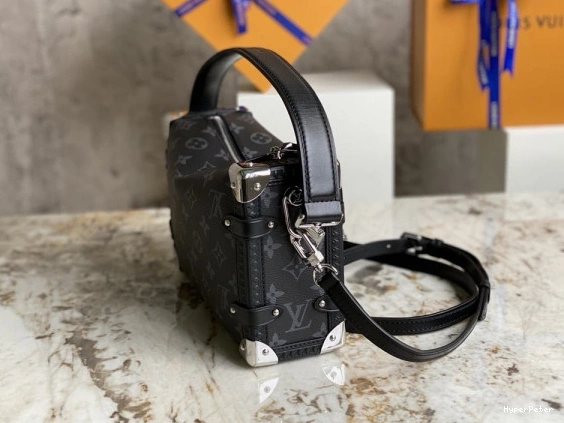 LOUIS SIDE VUITTON TRUNK MM 0801
